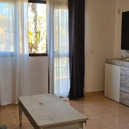 Fuerteventura Apartments Tamarindo II דירה קורלחו